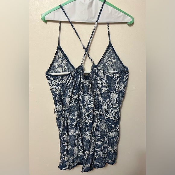 Women’s Romper, shorts, size L. Target. - Picture 2 of 4